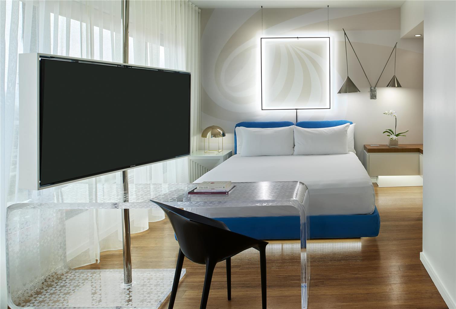 Guest room
