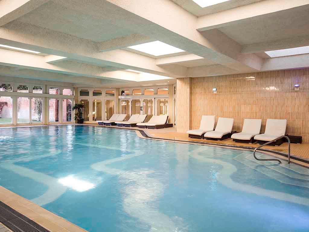 Swimming Pool Mercure Warwickshire Walton Hall Hotel & Spa Walton 01789 842424