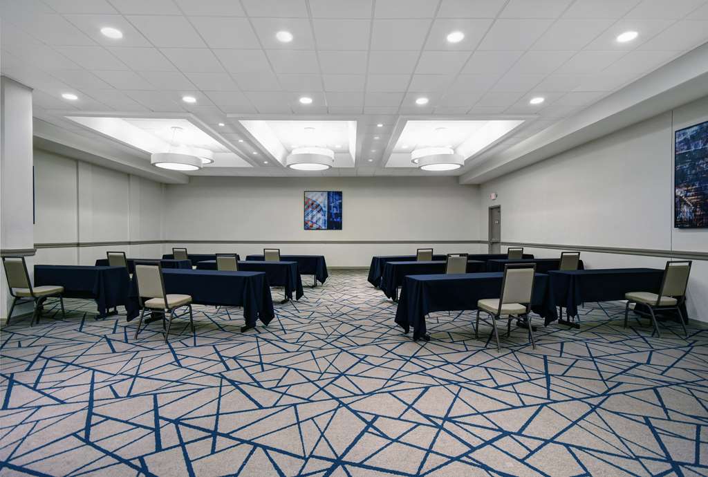 Meeting Room Embassy Suites by Hilton Detroit Livonia Novi Livonia (734)462-6000