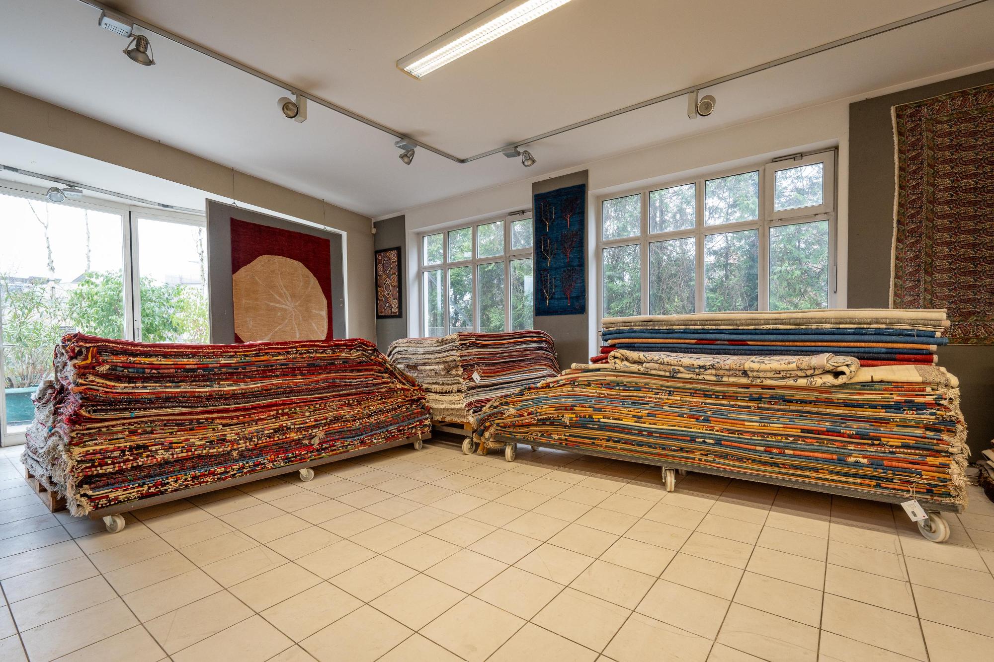 Bild 75 von Teppiche Dipl. Ing. Khodai GmbH - Teppichreinigung