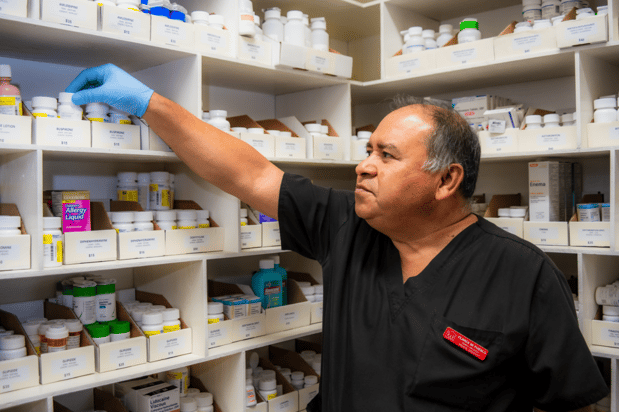 Images Clinica Mi Pueblo - Corona