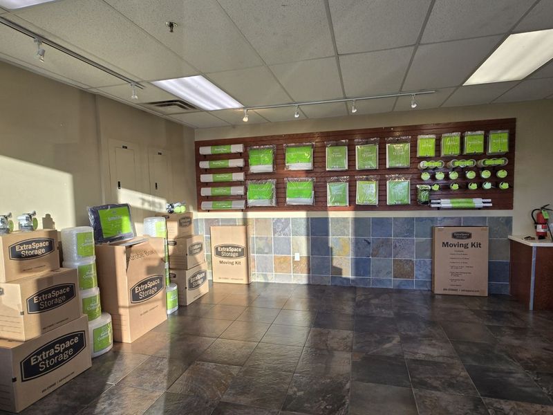 Images Extra Space Storage