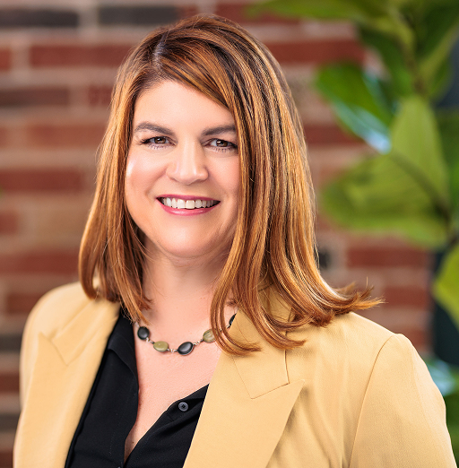 Kathy Findlay headshot.