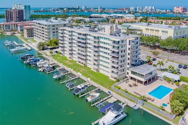 Images Christopher Johnson Realtor