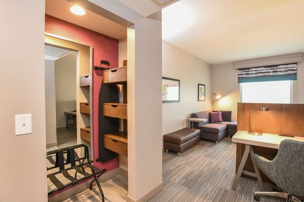 Images Hilton Garden Inn Cincinnati Midtown