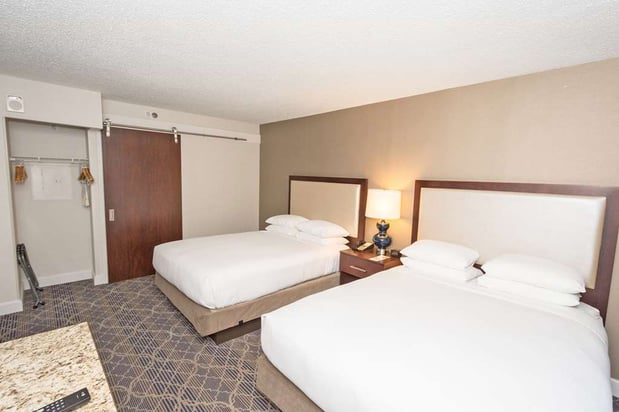 Images DoubleTree Suites by Hilton at The Battery Atlanta
