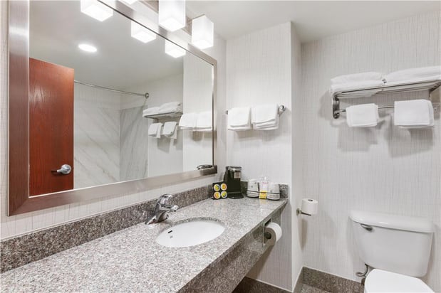Images Best Western Plus Belle Meade Inn & Suites