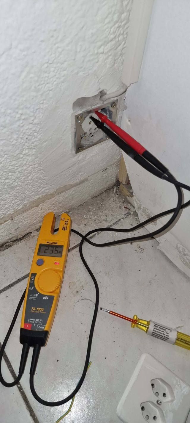 Bilder PERROTIN Electricité Sàrl