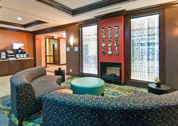 Images Holiday Inn Express & Suites San Antonio - Frost Bank Ctr by IHG