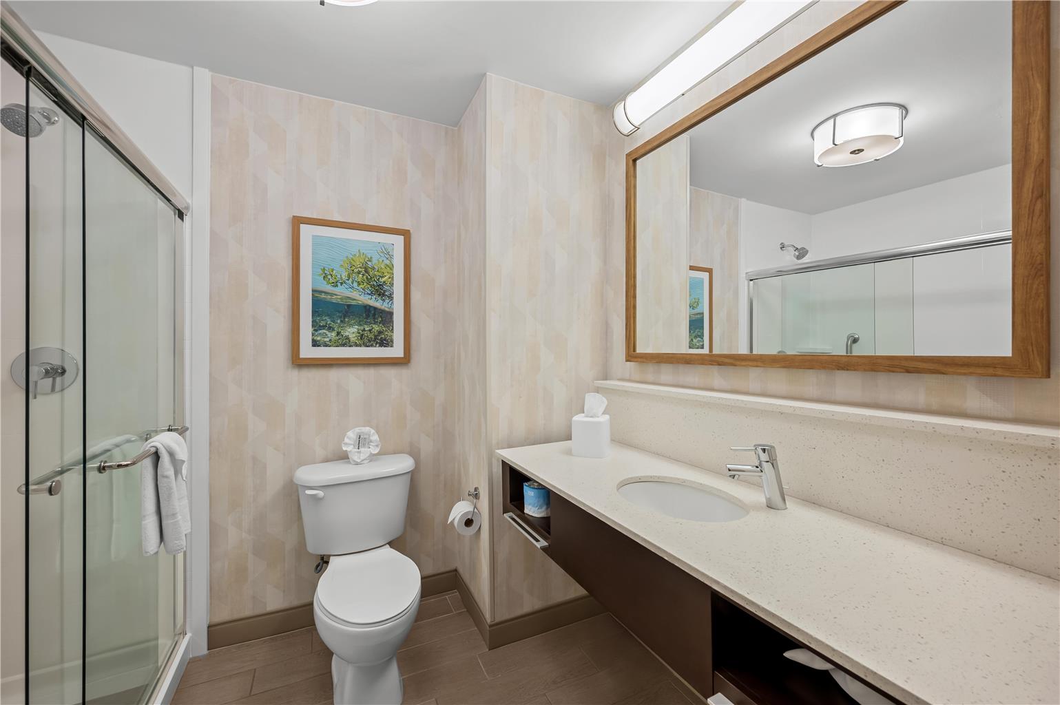 Guest room bath