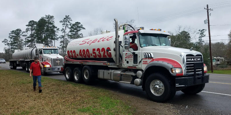 WHEN YOU NEED AN EXPERIENCED SEPTIC CONTRACTOR YOU CAN COUNT ON, SIMPLY TURN TO OUR TEAM.