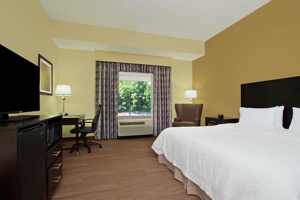 Images Hampton Inn Winfield