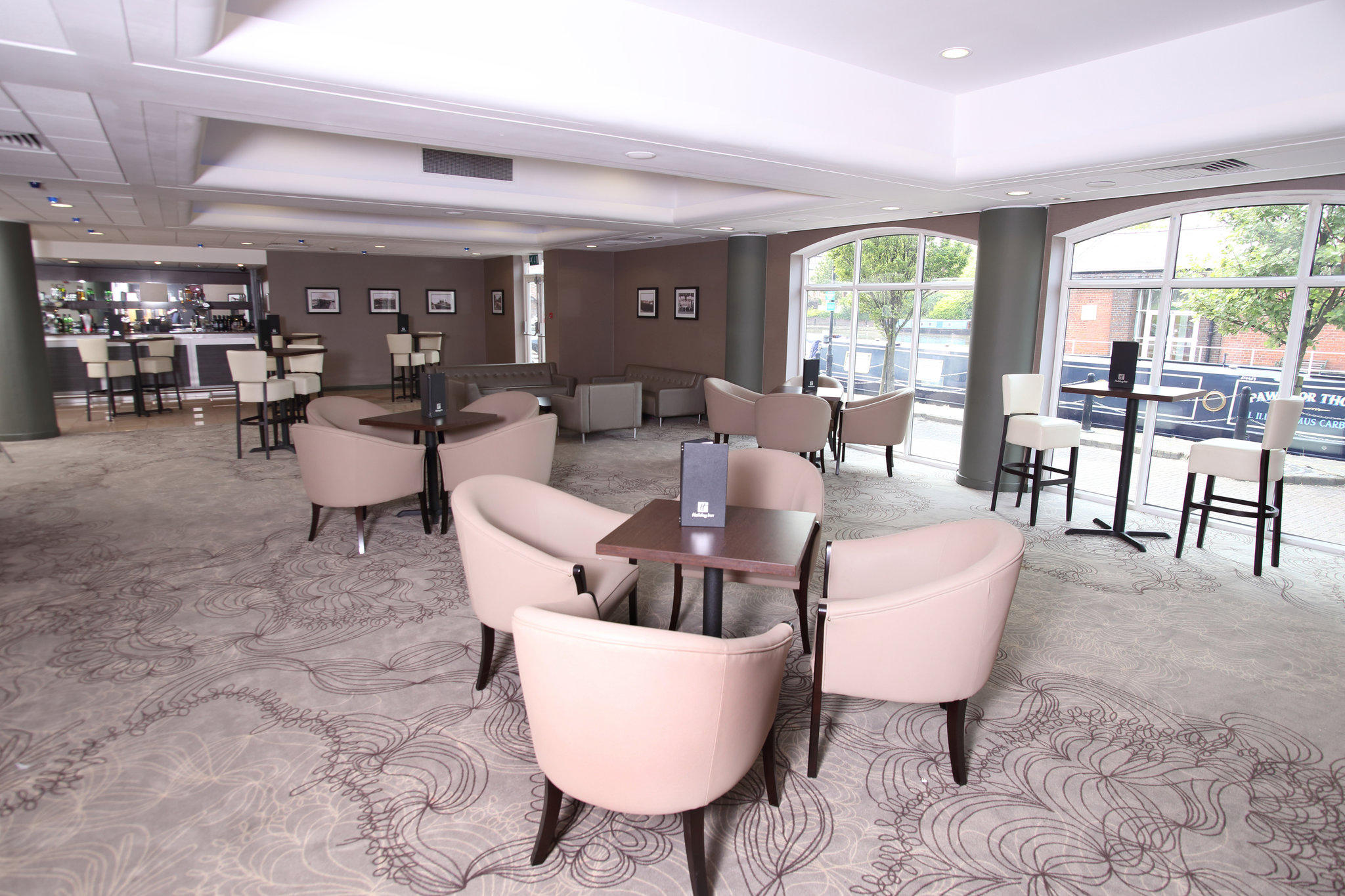 Images Holiday Inn Ellesmere Port - Cheshire Oaks, an IHG Hotel