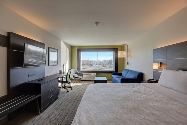 Images Holiday Inn Express & Suites Auburn Downtown by IHG
