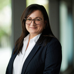 Suzana Maljkovic headshot.