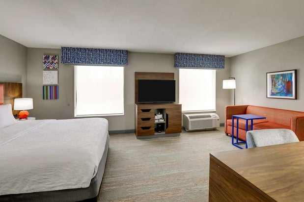 Images Hampton Inn & Suites St. Louis-Edwardsville