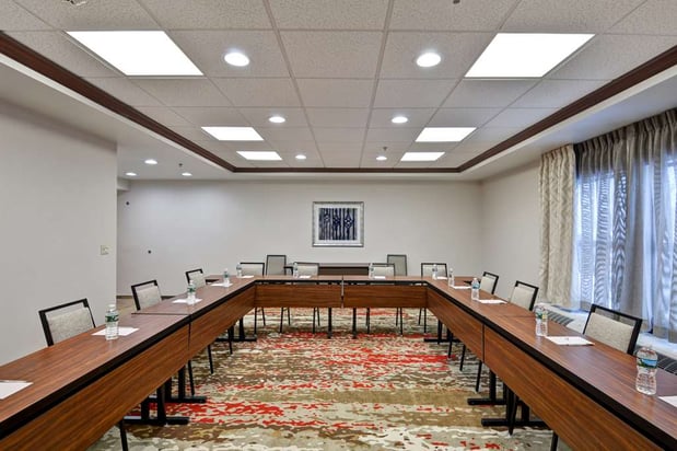 Images Hampton Inn Albany-Wolf Road (Airport)