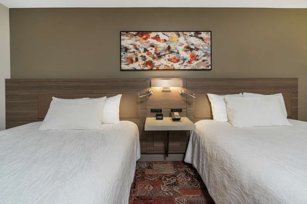 Images Hilton Garden Inn Syracuse