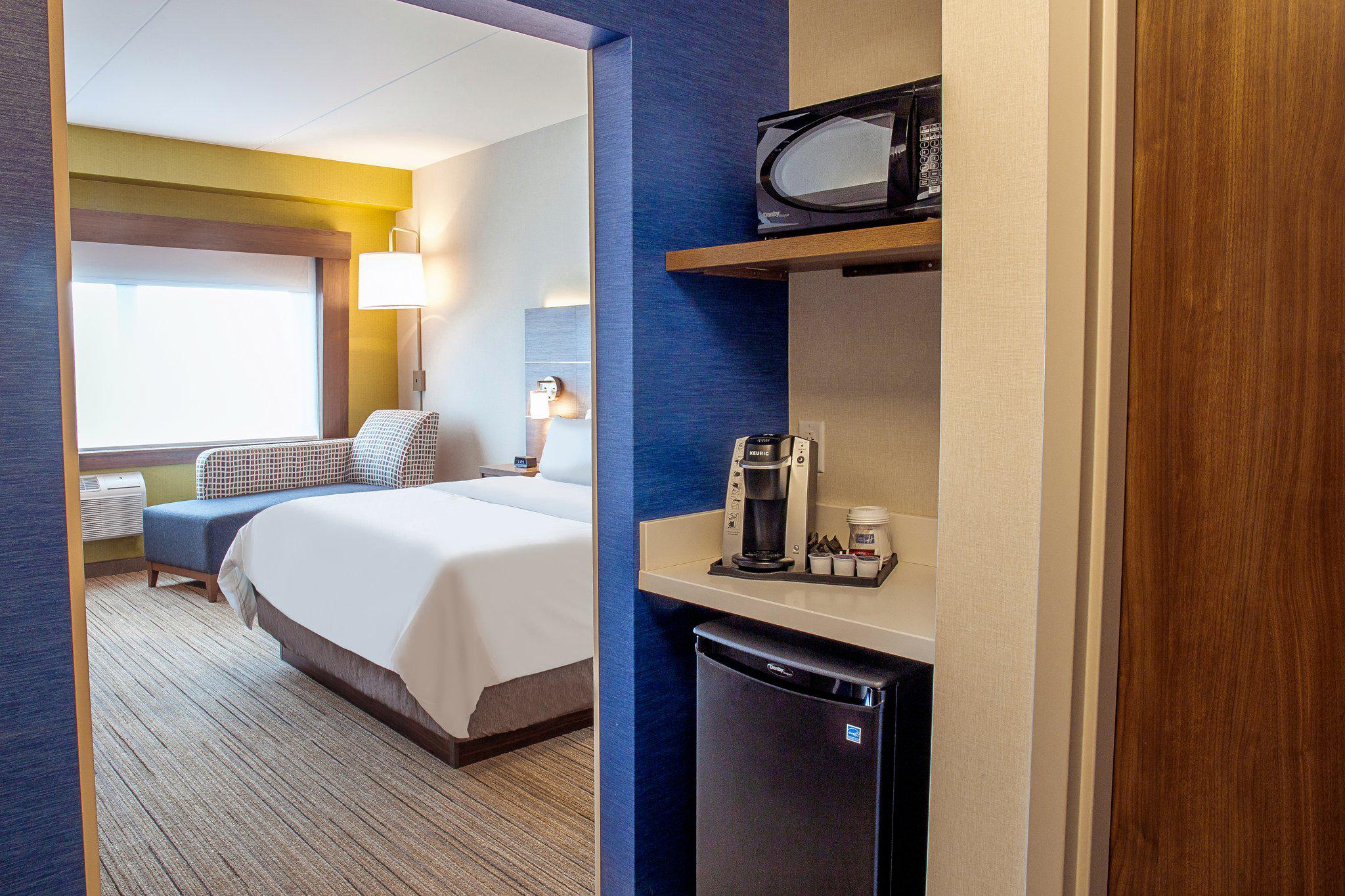 Holiday Inn Express & Suites Halifax – Dartmouth, an IHG Hotel Dartmouth (902)431-1122