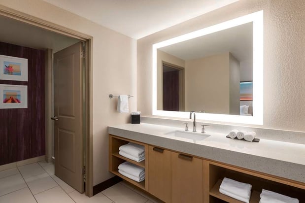 Images Embassy Suites by Hilton Tampa Downtown Convention Center
