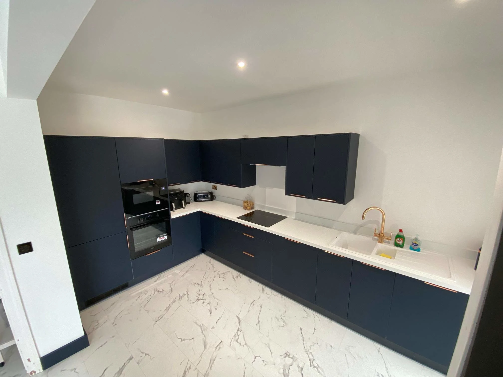 Images Rhino Kitchens & Bathrooms