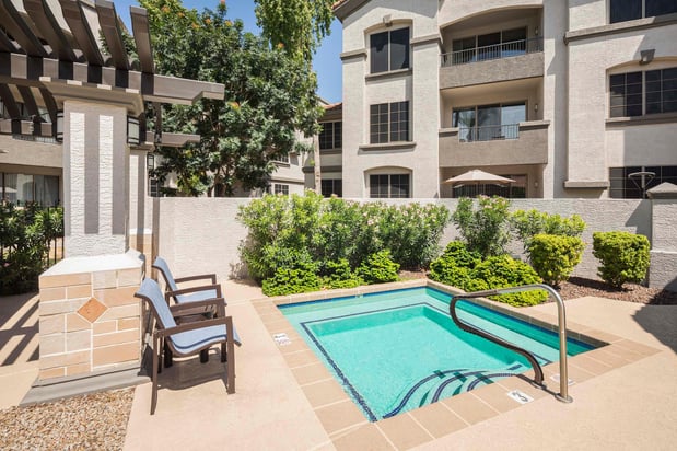 Images Camden Montierra Apartments