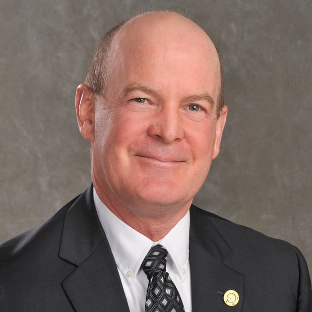 Images Edward Jones - Financial Advisor: Walt Davis