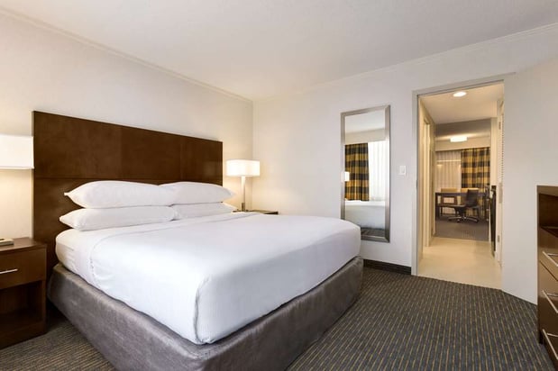 Images Embassy Suites by Hilton Baltimore at BWI Airport