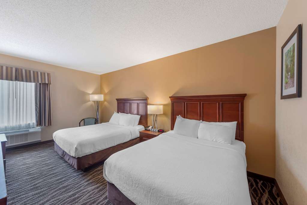 Double Queen Guest Room