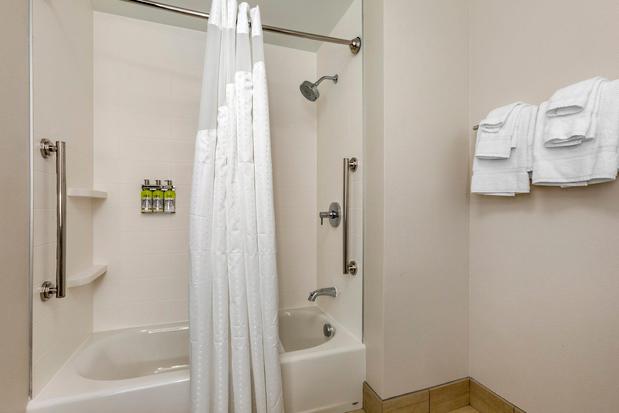 Images Holiday Inn Express & Suites Phoenix Dwtn - State Capitol by IHG