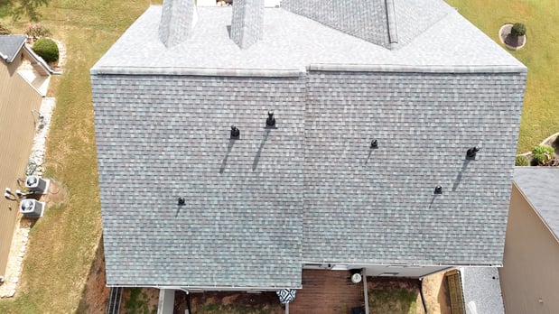 Images Valle's Roofing & Construction