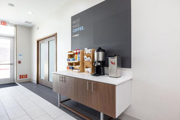 Images Holiday Inn Express & Suites San Jose – Silicon Valley by IHG