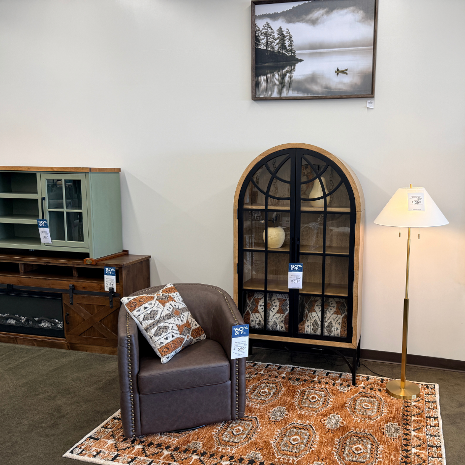 Add personality to your home with accent furniture and décor from Slumberland Furniture Burlington. From statement cabinets and accent chairs to rugs, lamps and wall art, discover pieces that help bring an entire room together.