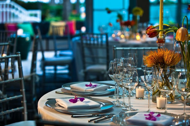 Images Kimpton Surfcomber Hotel by IHG
