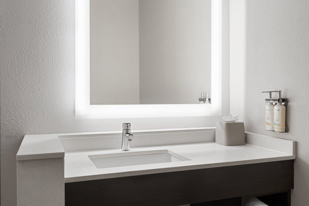 Images Holiday Inn Express & Suites St. Petersburg North (I-275) by IHG