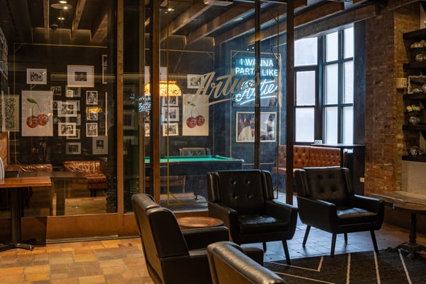 Images Artie's Backroom & Rooftop