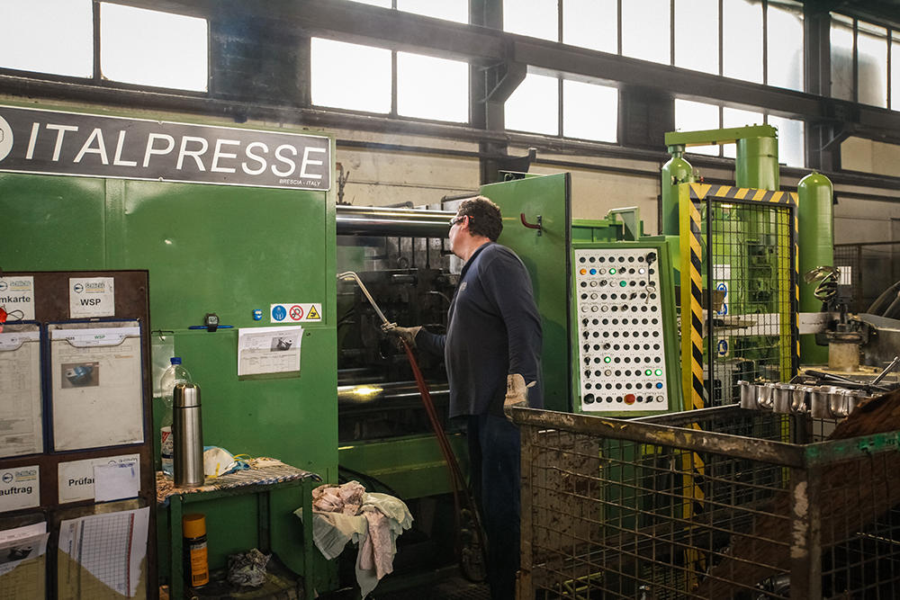 Druckguss Eberhard Schlicht GmbH & Co. KG, Sollingstraße 56 in Holzminden