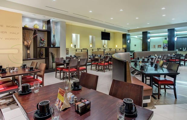 Images Holiday Inn Louisville Airport - Fair/Expo by IHG
