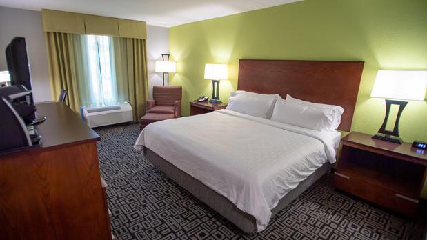 Images Holiday Inn Express Hickory-Hickory Mart by IHG
