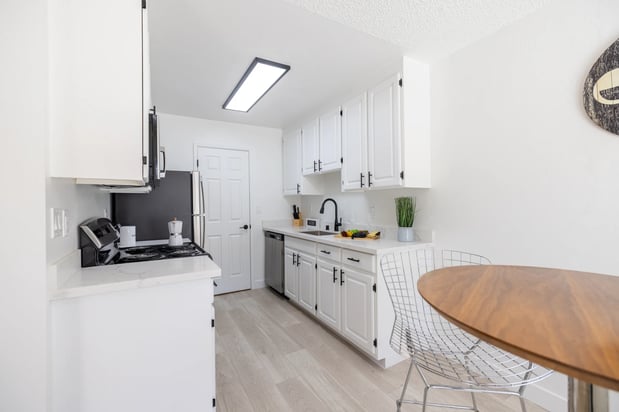 Images Campbell West Apartments