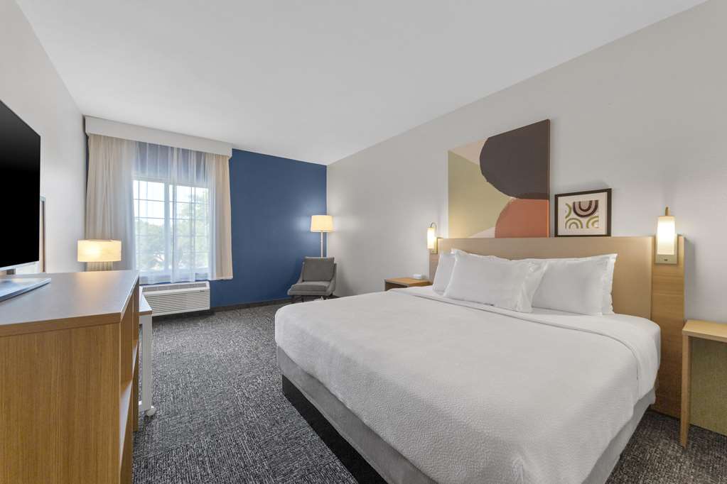 Guest room