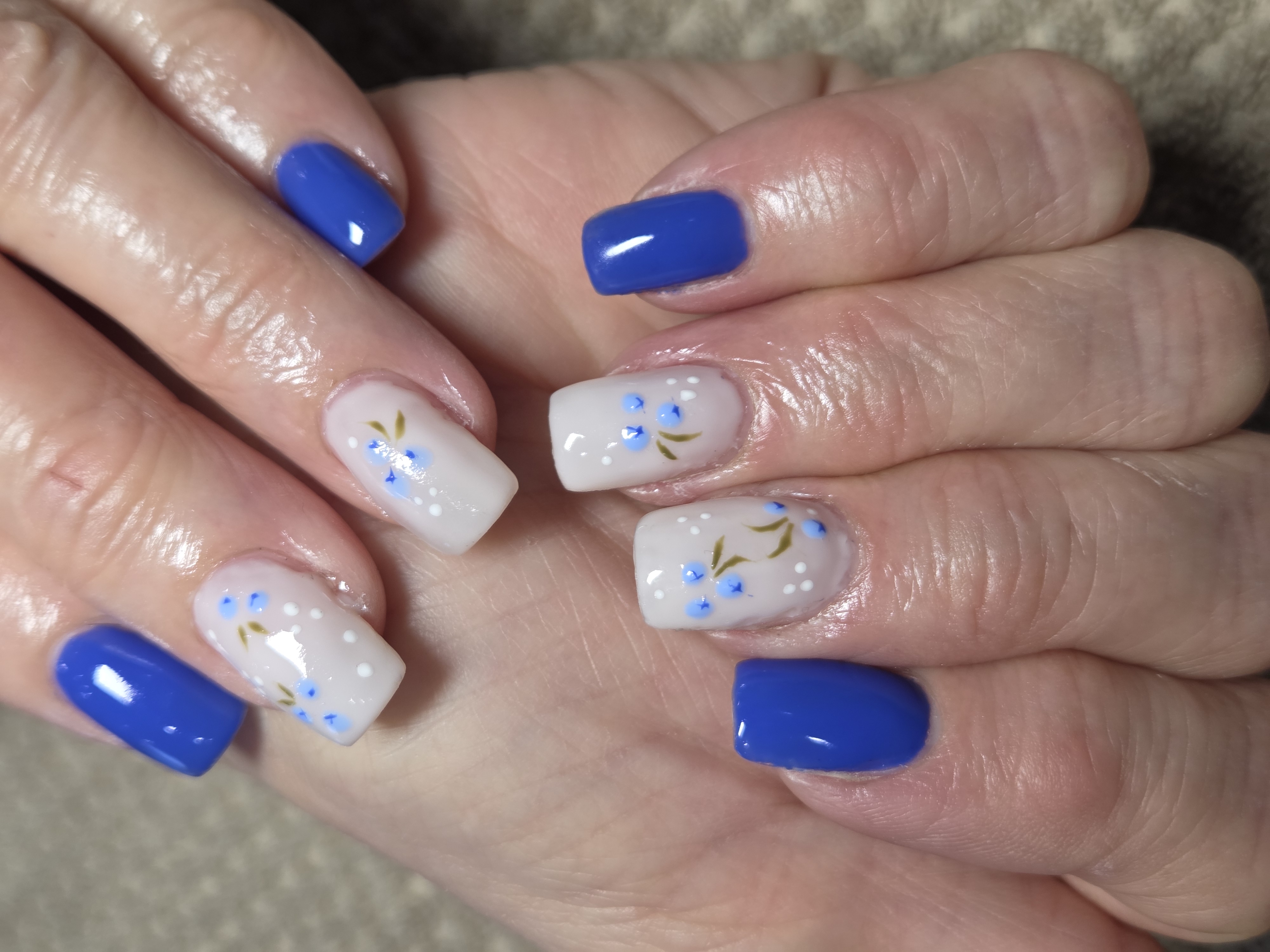 Blueberry Nails- 30 Minute Nail Art
By Alex