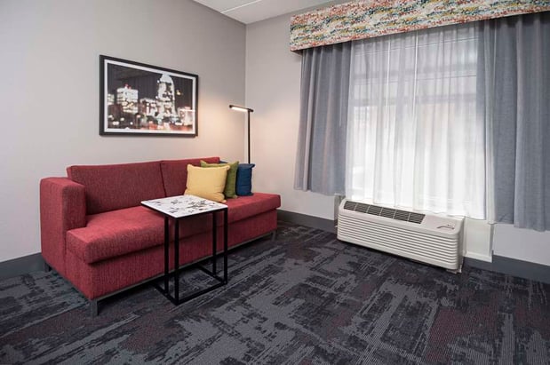 Images Hampton Inn & Suites Raleigh Downtown