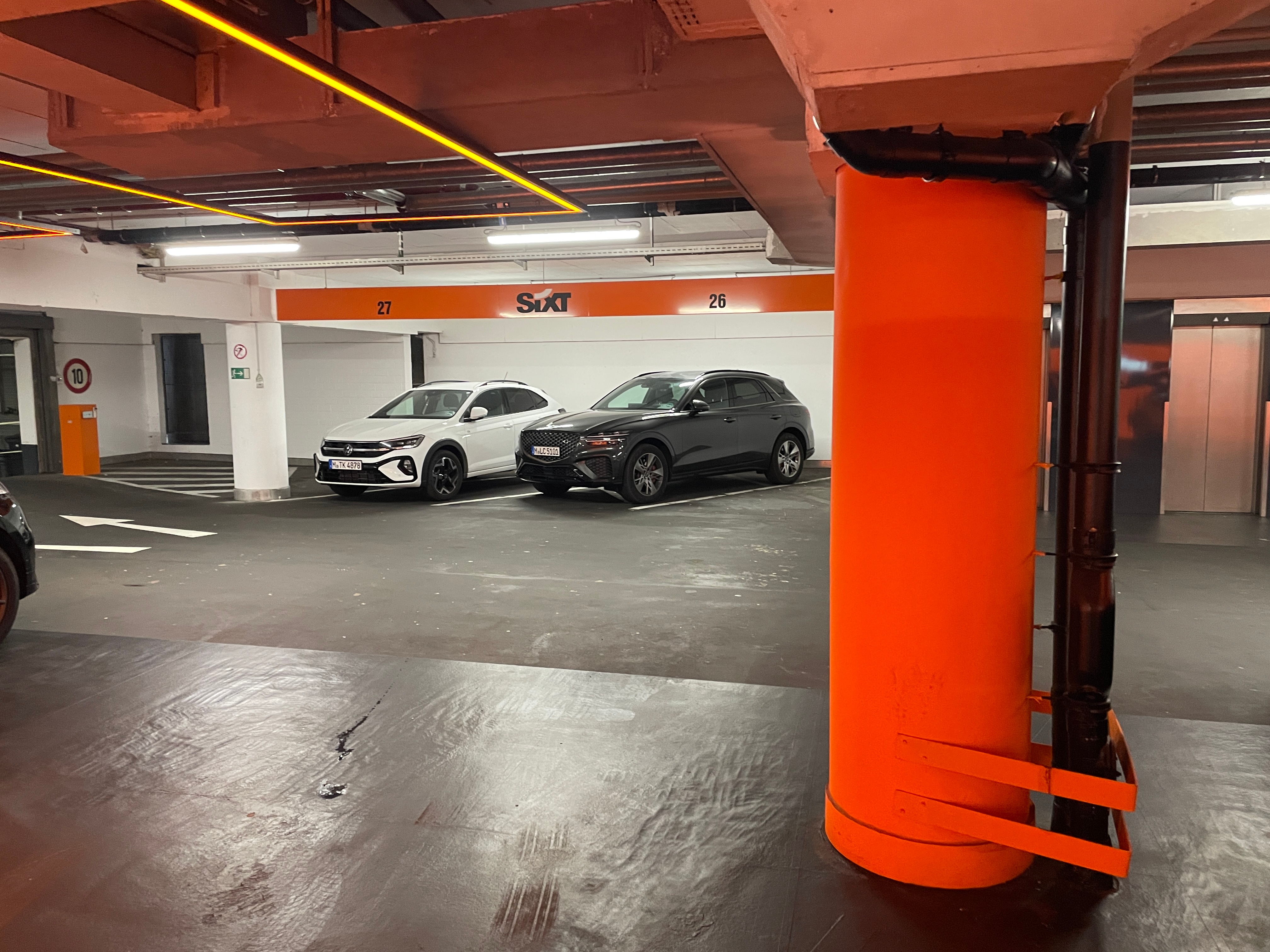 SIXT Autovermietung Frankfurt a. M. Zentrum-Zeil, Konrad-Adenauer-Str. 5-7 in Frankfurt am Main
