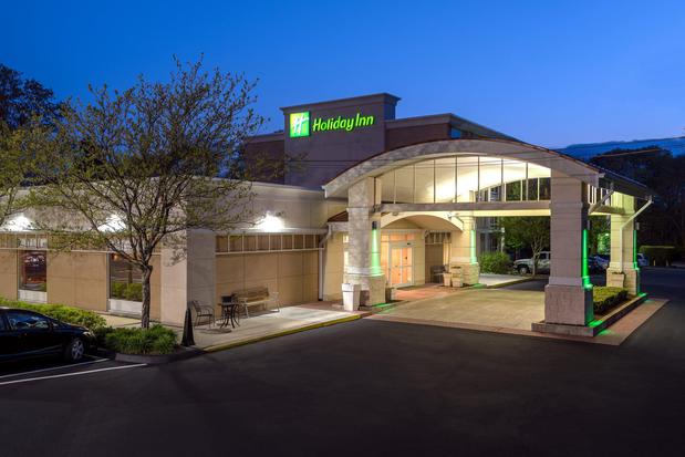Images Holiday Inn South Kingstown (Newport Area), an IHG Hotel