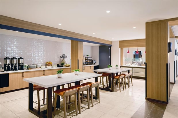 Images Hilton Garden Inn LAX Los Angeles Airport