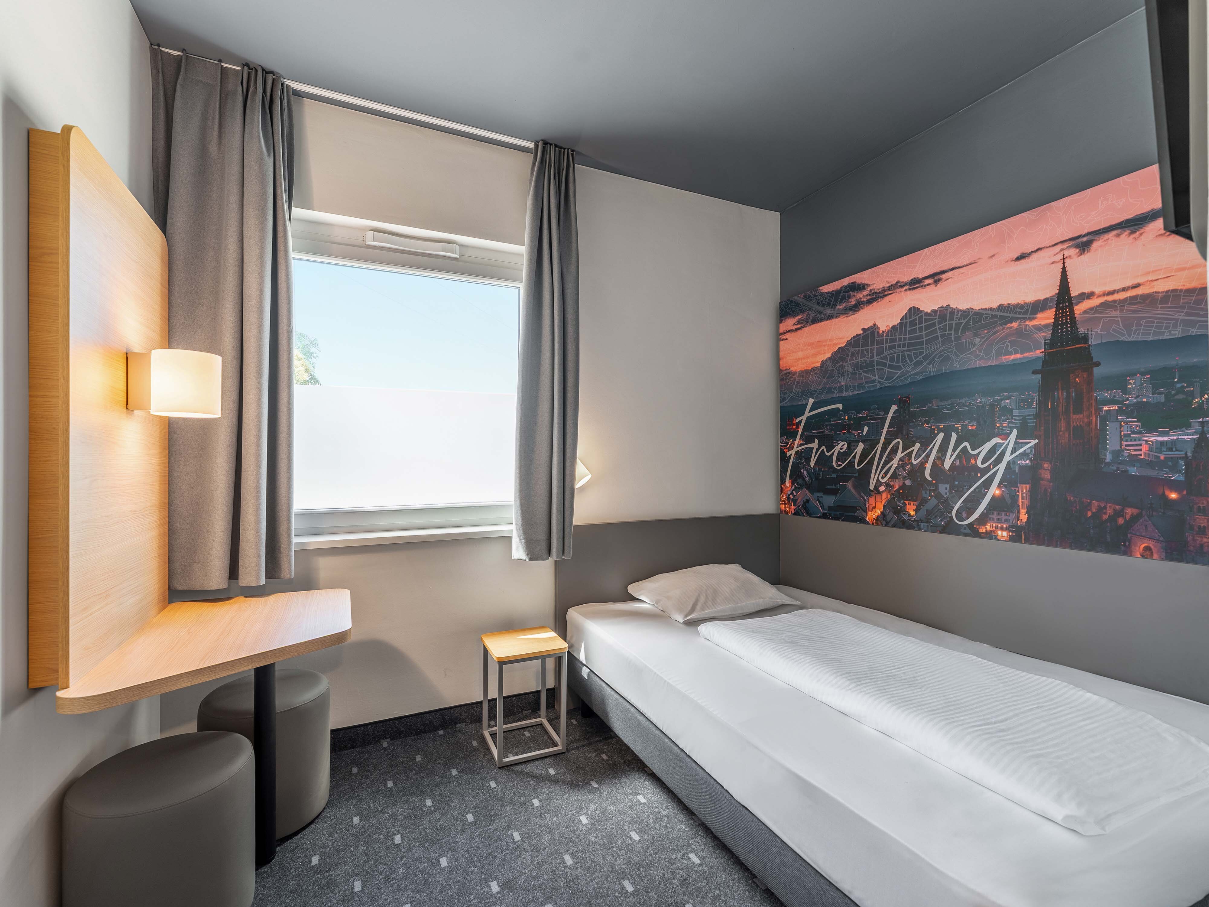 B&B HOTEL Freiburg-Süd, Munzinger Straße 1b in Freiburg
