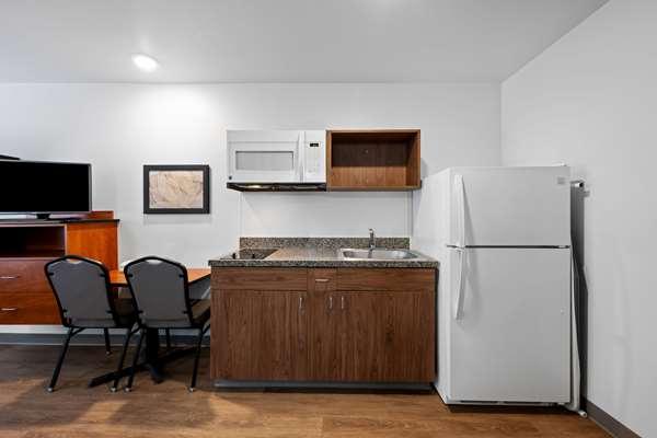 Images WoodSpring Suites Hobbs