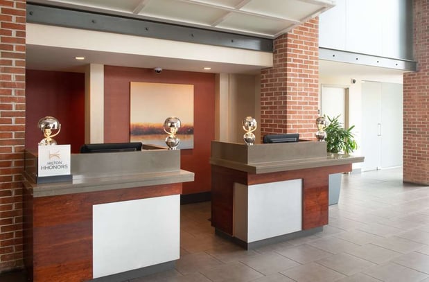 Images DoubleTree by Hilton Hotel & Suites Charleston Airport