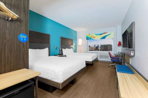 Images Tru by Hilton Dallas Market Center